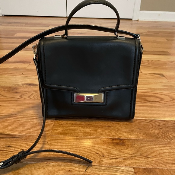 kate spade Handbags - Kate Spade Black Convertible Crossbody/Satchel